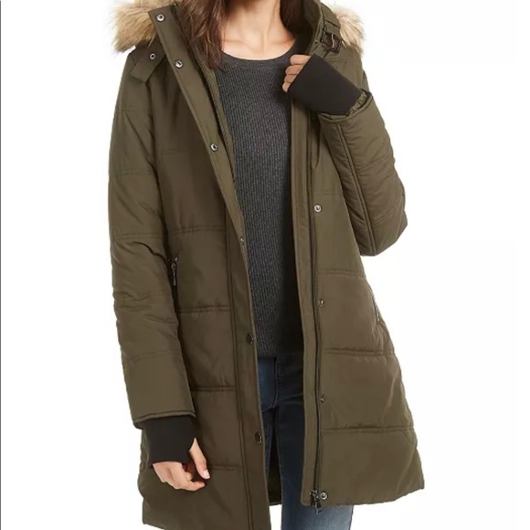 NWT Faux-Fur Trim Hooded Puffer Coat small - Picture 1 of 4